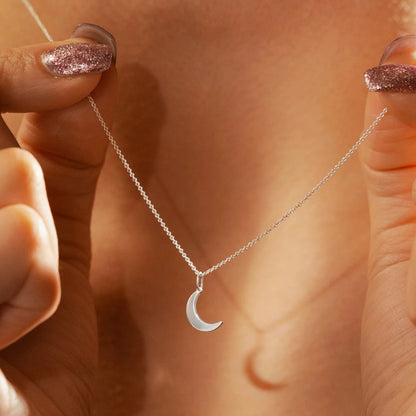 925 Sterling Silver Crescent Moon Necklace