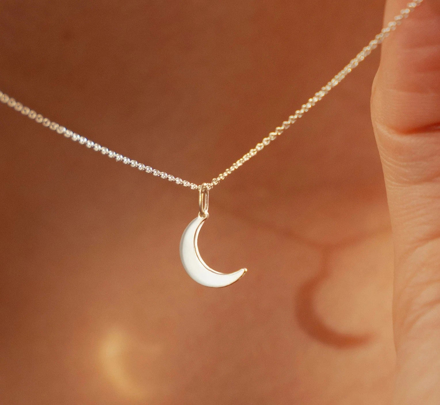 925 Sterling Silver Crescent Moon Necklace