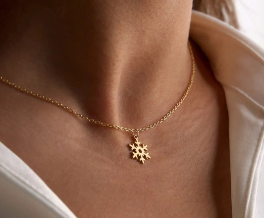 925 Sterling Silver Snowflake Delicate Necklace