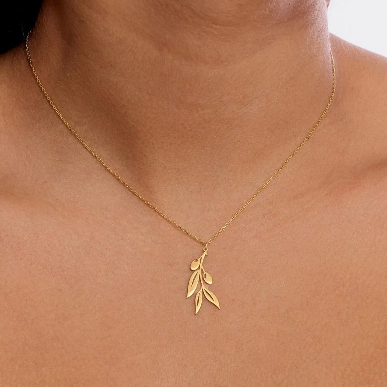 925 Sterling Silver Olive Branch Elegant Necklace