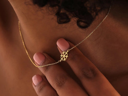 925 Sterling Silver Snowflake Side Necklace