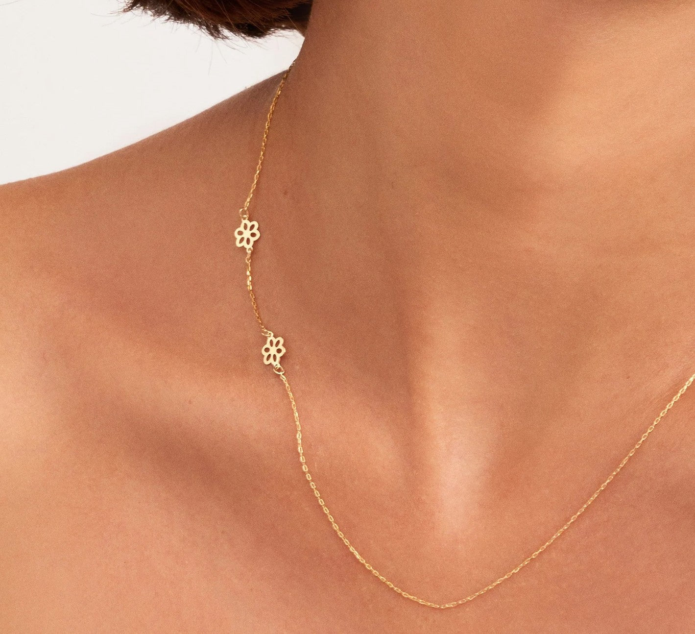 925 Sterling Silver Daisy Flower Side Necklace