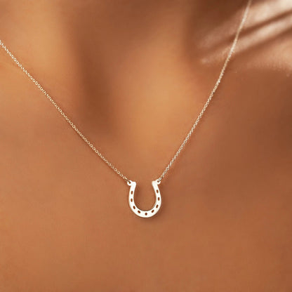 925 Sterling Silver Horse Shoe Necklace