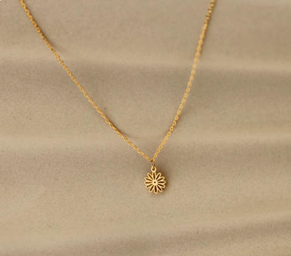 925 Sterling Silver Daisy Flower Symbol Necklace